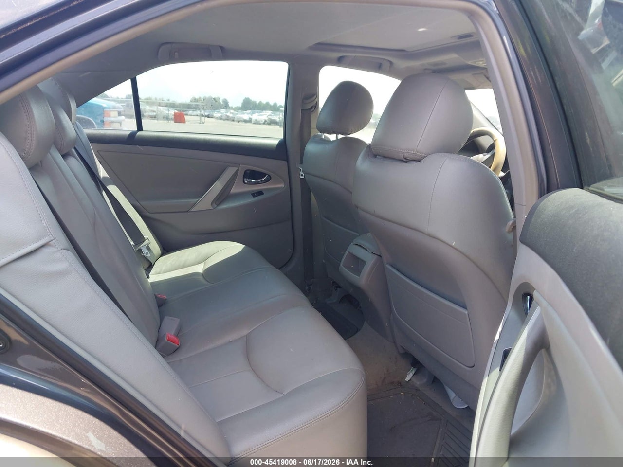2011 TOYOTA CAMRY SE V6 thumbnail 9