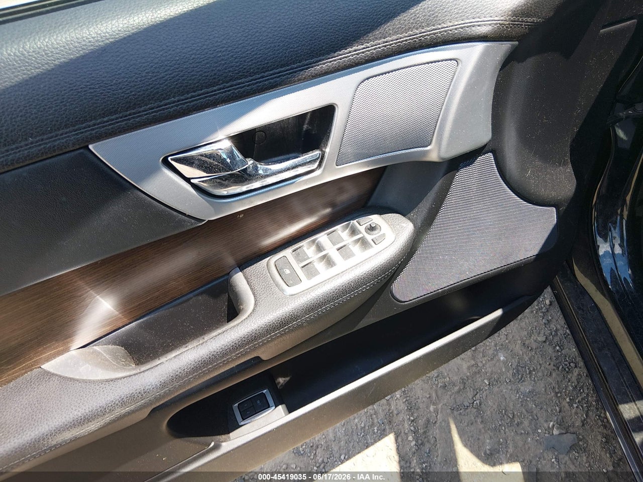 Image 16