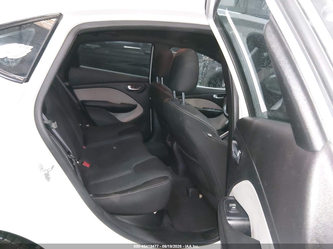 2015 DODGE DART SXT thumbnail 9