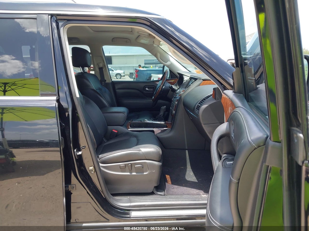2018 INFINITI QX80 · 5/12
