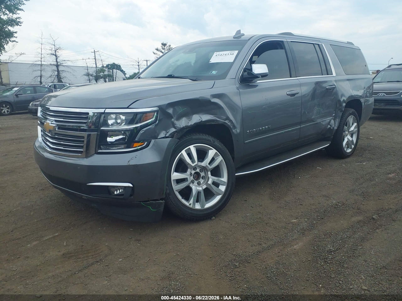 2018 CHEVROLET SUBURBAN PREMIER thumbnail 3