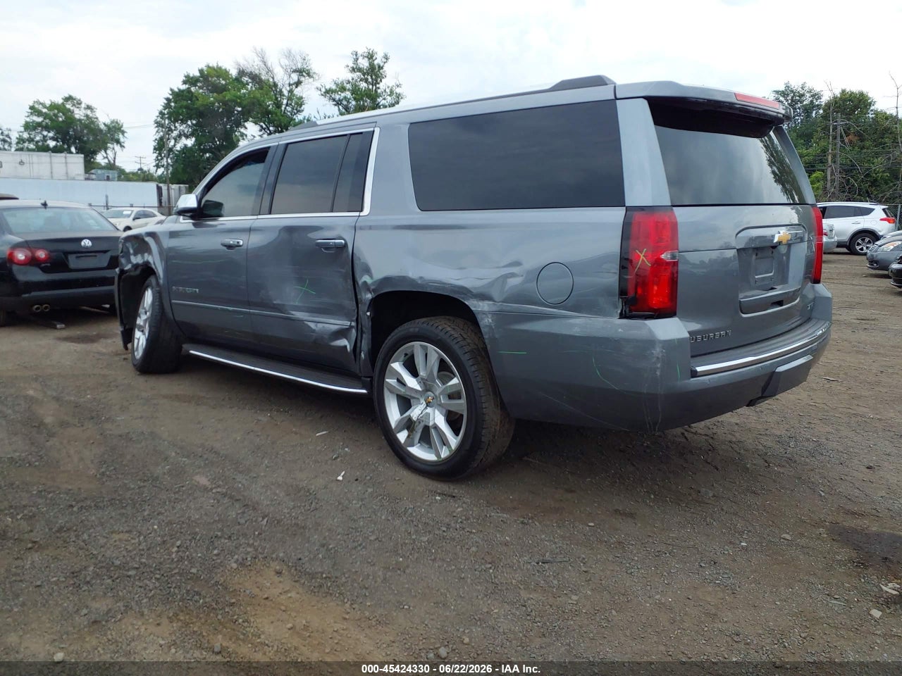 2018 CHEVROLET SUBURBAN PREMIER thumbnail 4