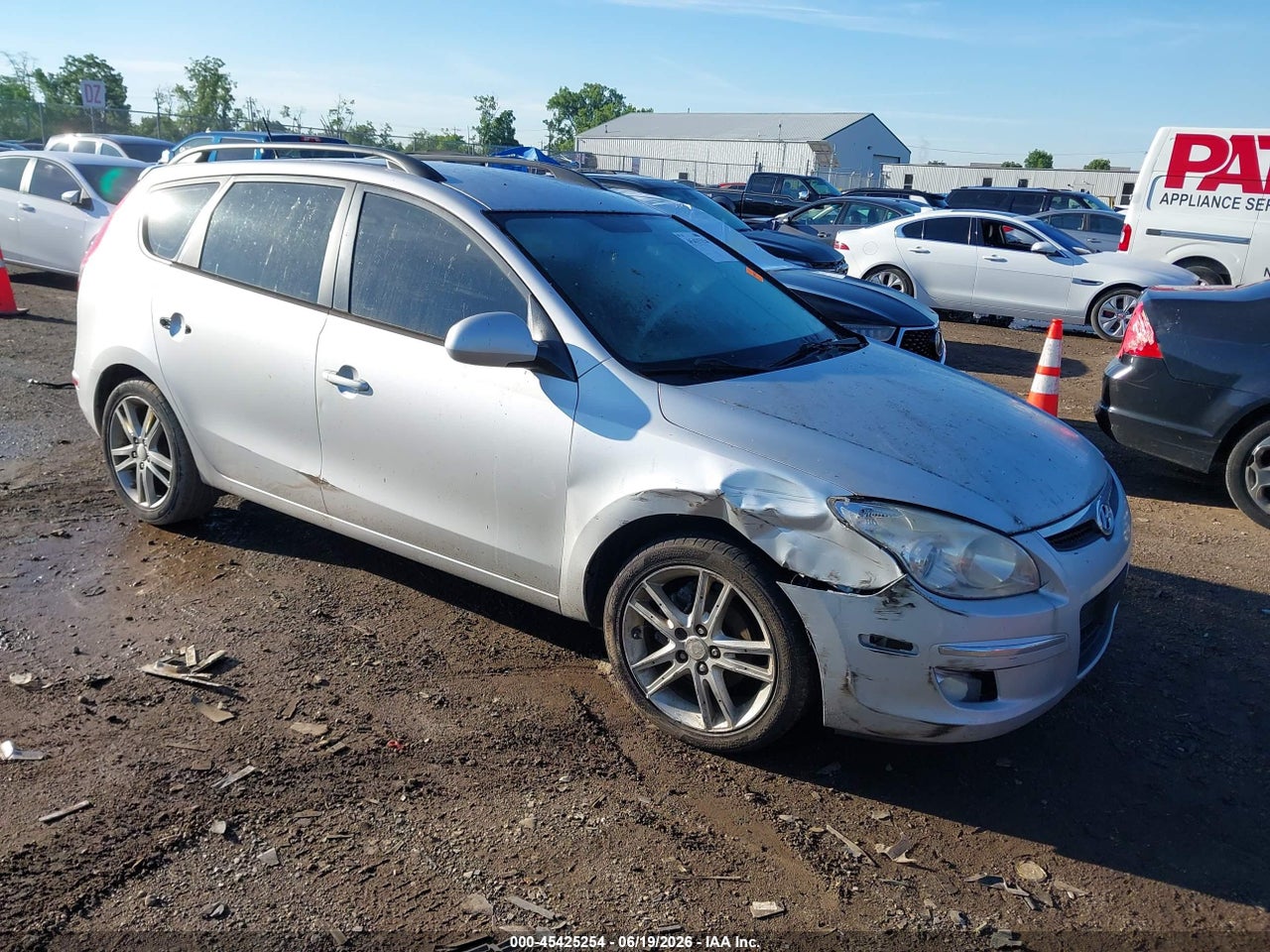 2010 HYUNDAI ELANTRA TOURING GLS thumbnail 2