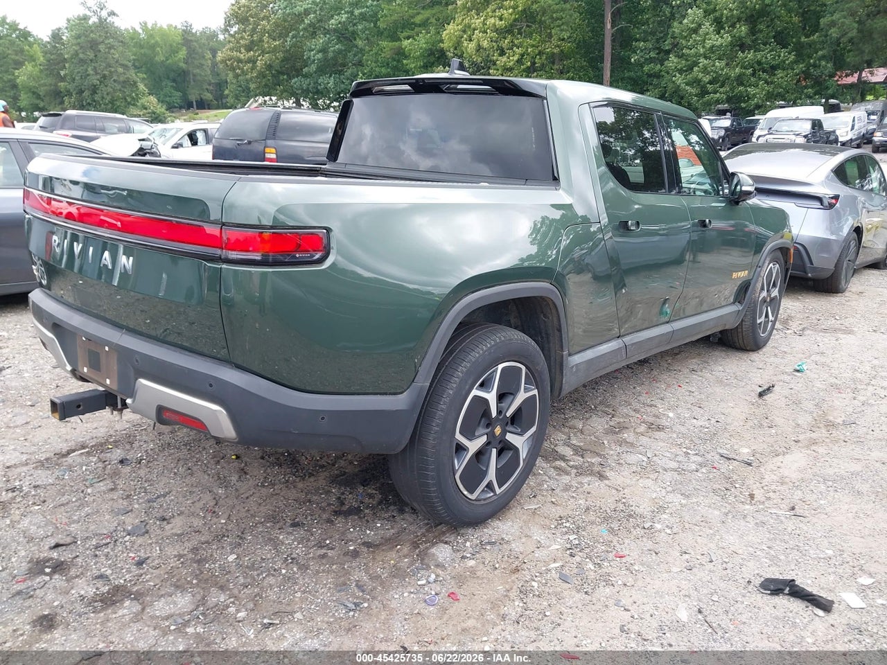 2023 RIVIAN R1T ADVENTURE QUAD MOTOR LARGE PACK thumbnail 5
