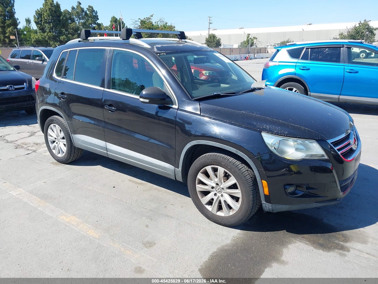 2009 VOLKSWAGEN TIGUAN S/SE/SEL thumbnail 2
