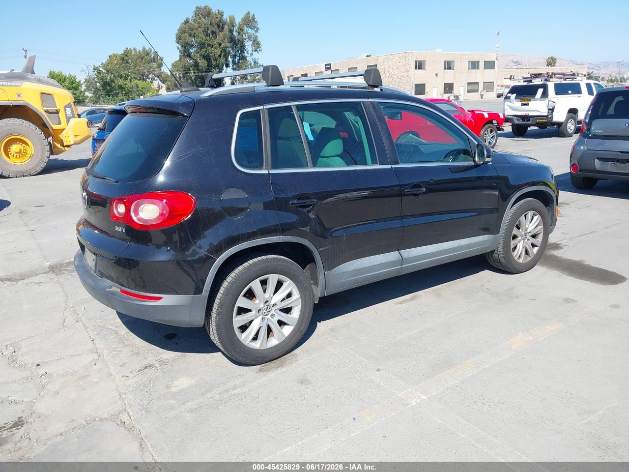 2009 VOLKSWAGEN TIGUAN S/SE/SEL thumbnail 5