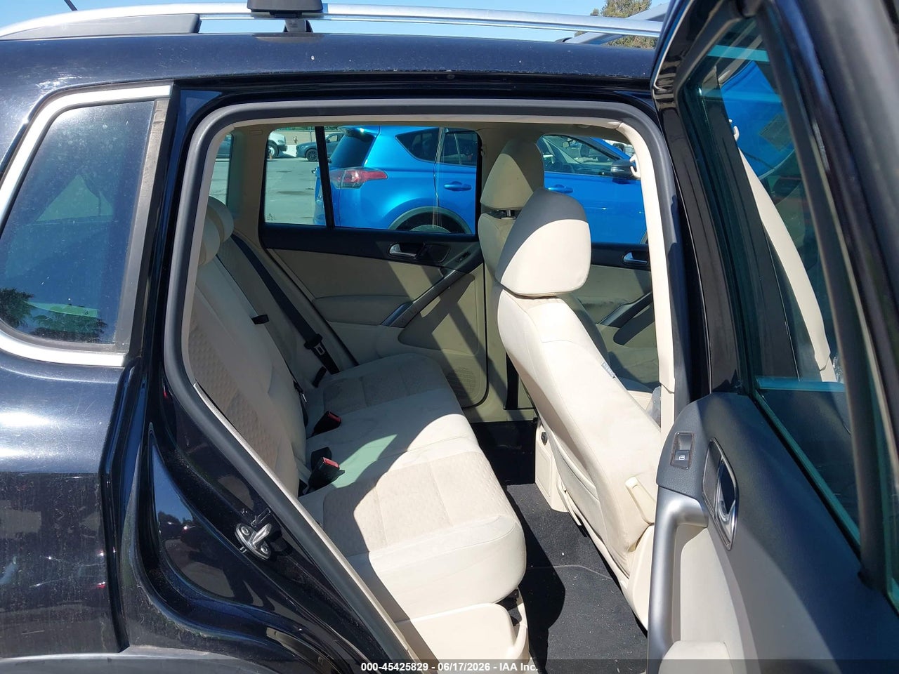 2009 VOLKSWAGEN TIGUAN S/SE/SEL thumbnail 9