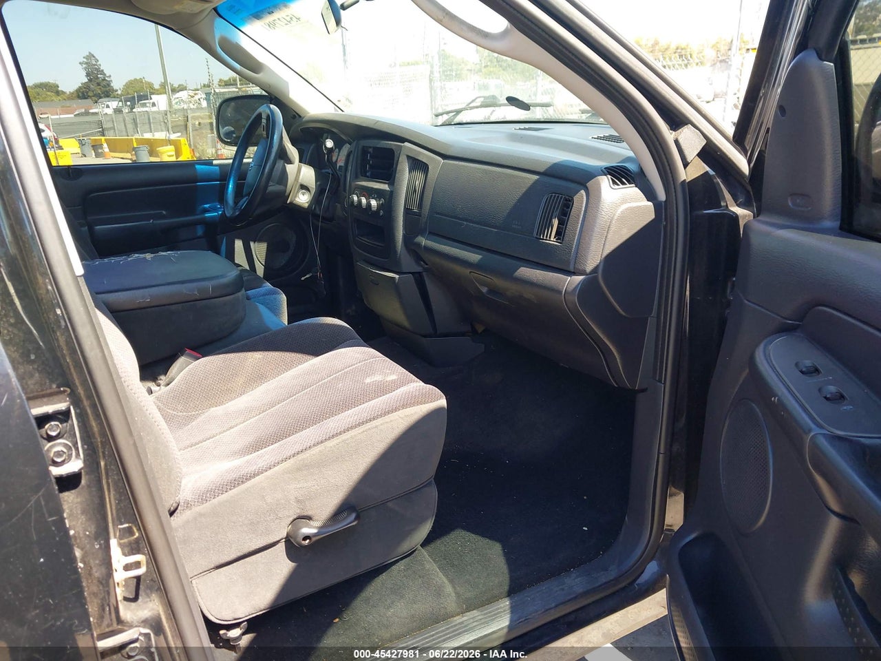2004 DODGE RAM 1500 SLT/LARAMIE thumbnail 6