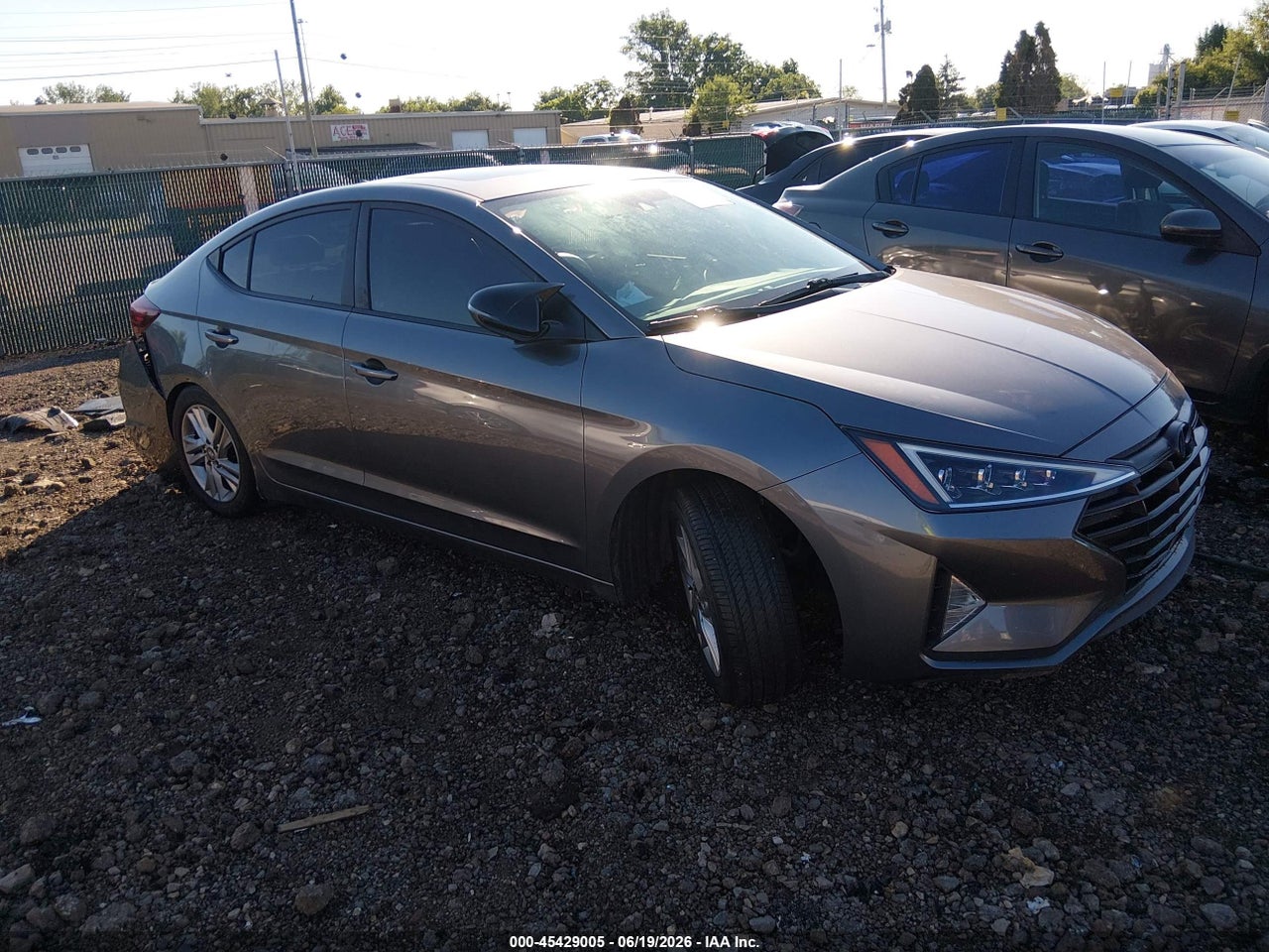 2019 HYUNDAI ELANTRA LIMITED thumbnail 2