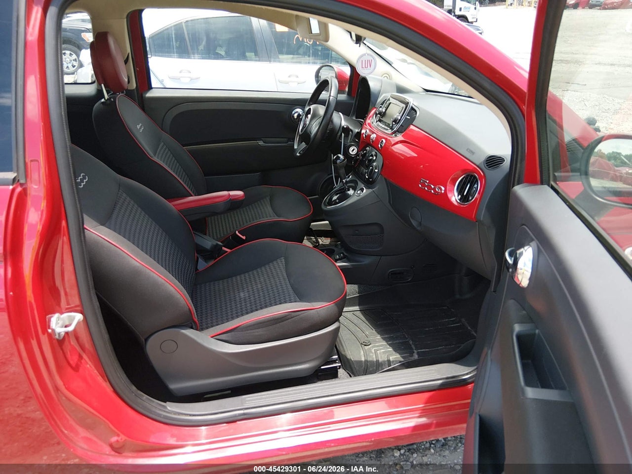 2017 FIAT 500C POP thumbnail 6