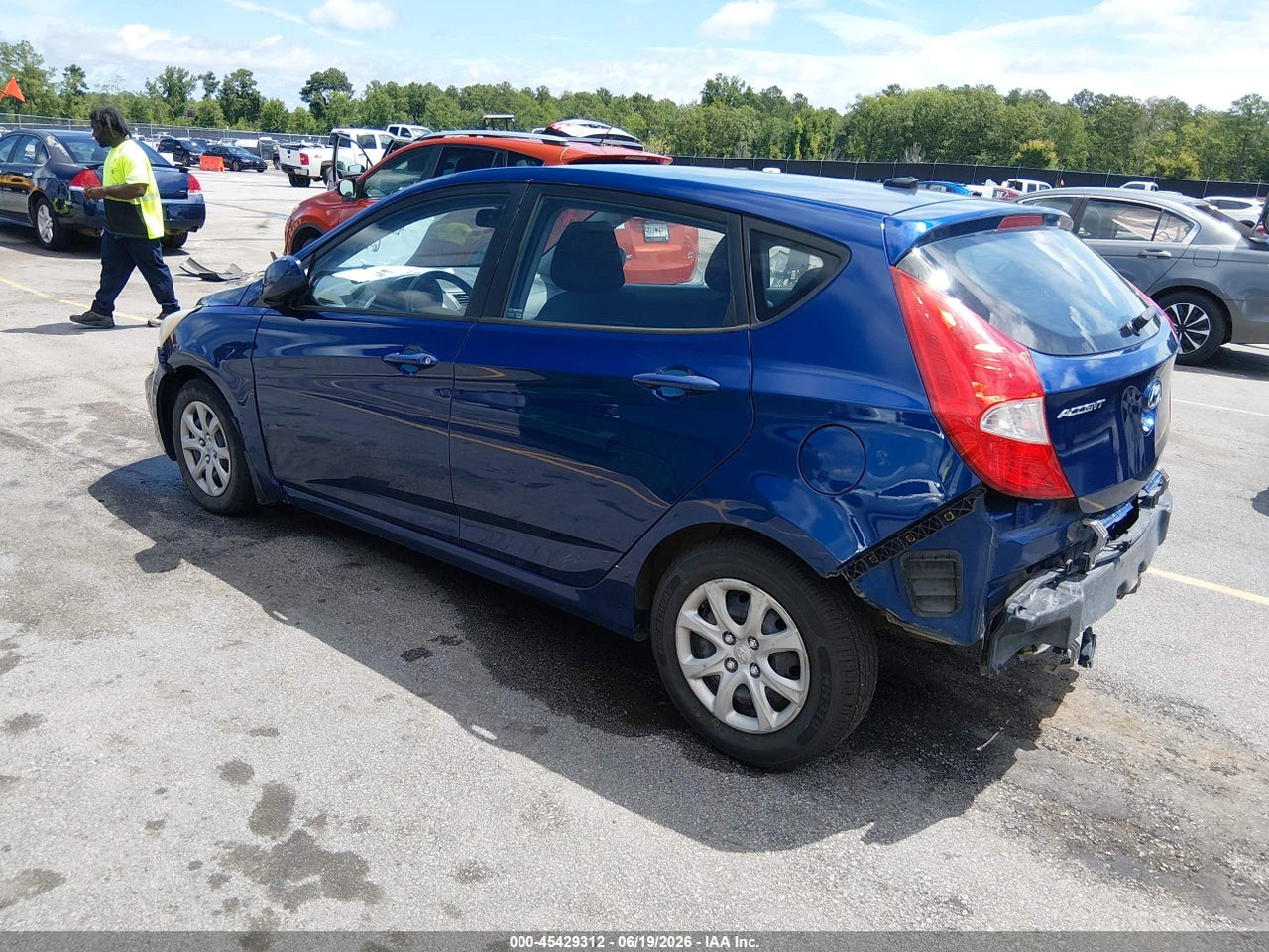 2015 HYUNDAI ACCENT GS thumbnail 4
