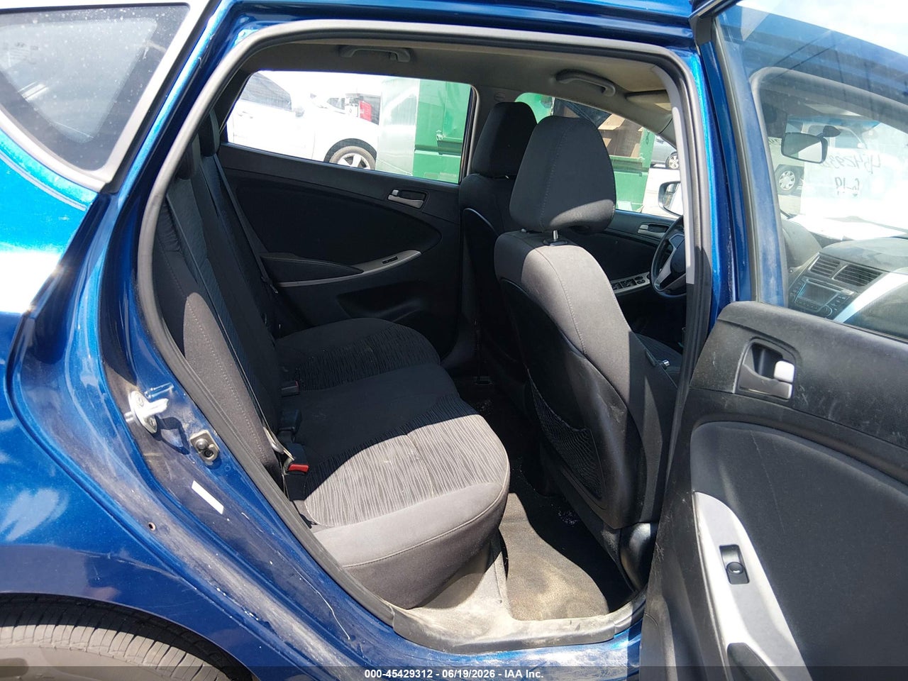 2015 HYUNDAI ACCENT GS thumbnail 9