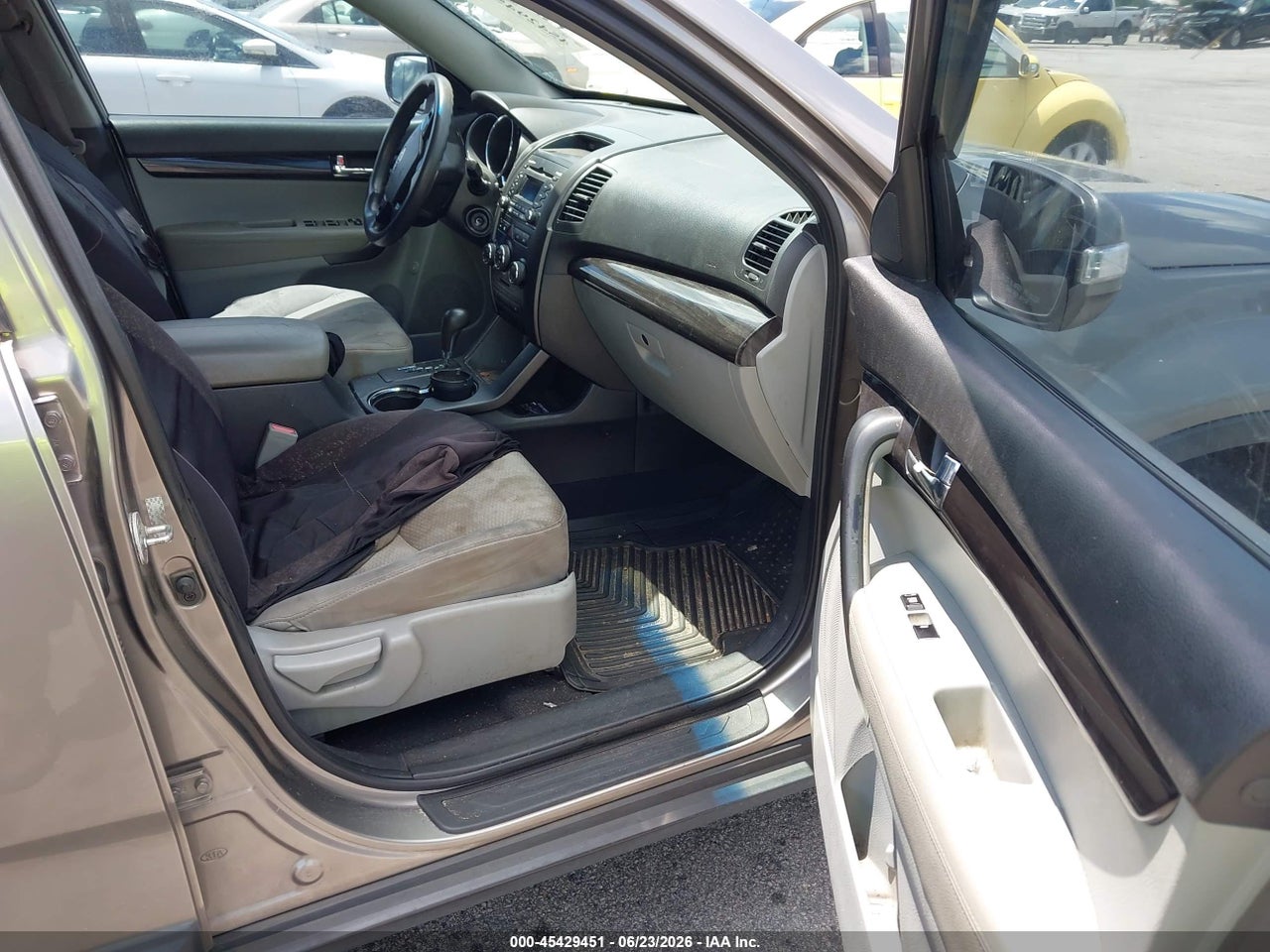 2011 KIA SORENTO LX thumbnail 6