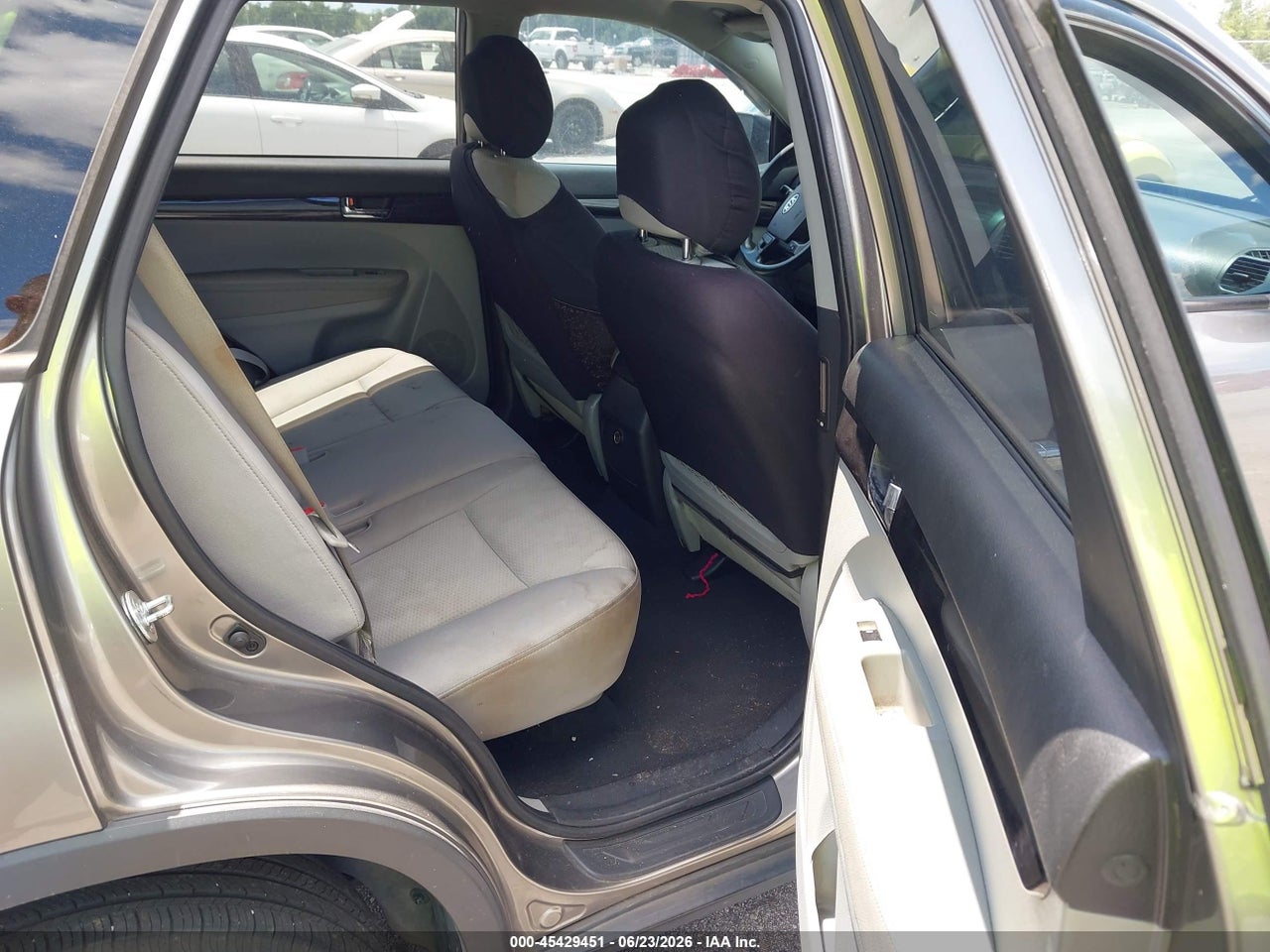 2011 KIA SORENTO LX thumbnail 9