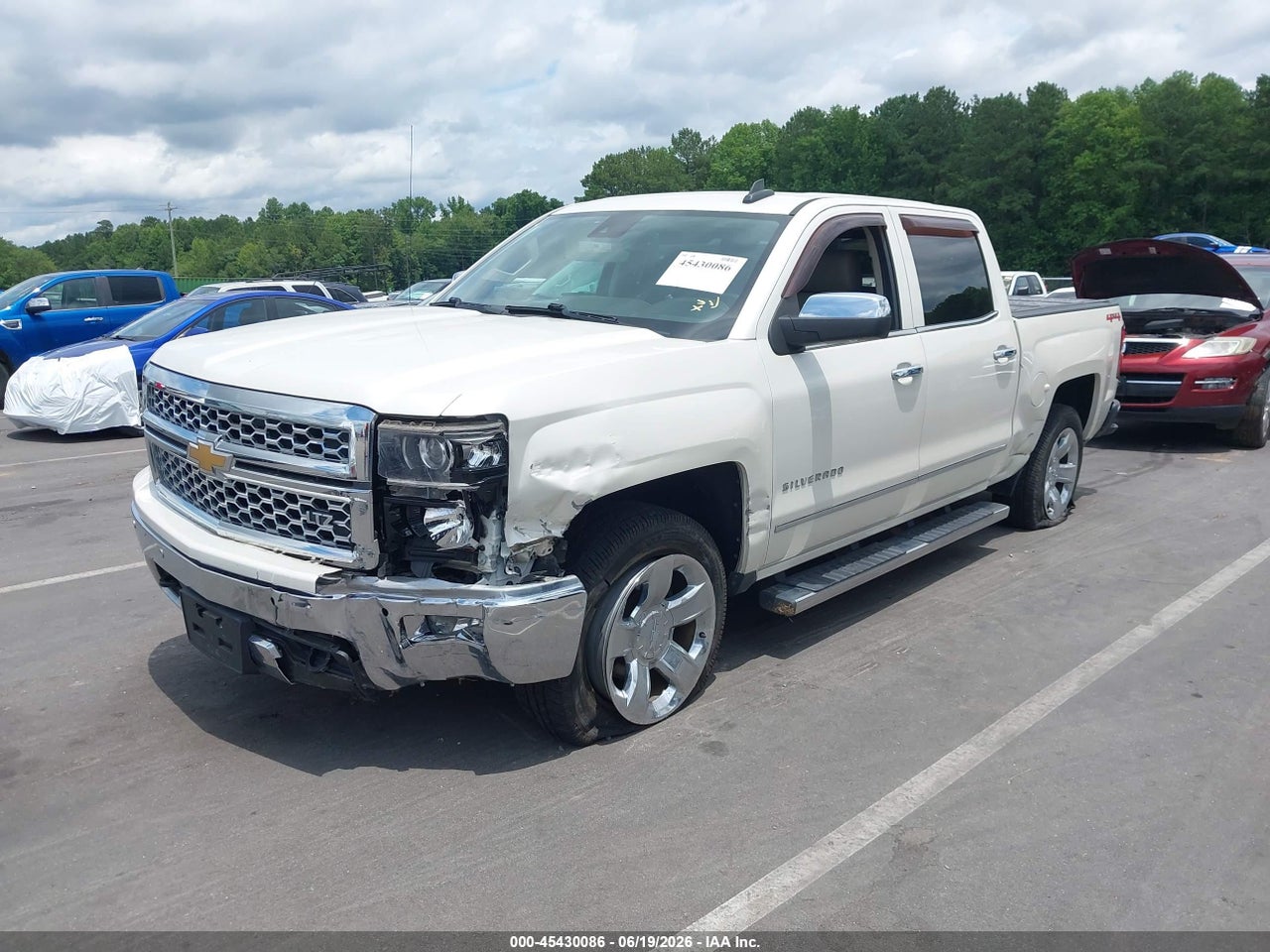 2015 CHEVROLET SILVERADO 1500 LTZ thumbnail 3