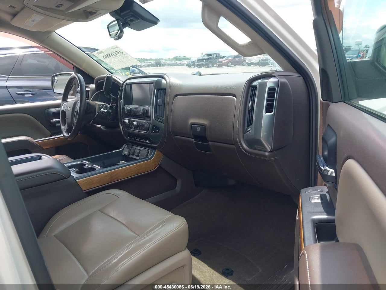 2015 CHEVROLET SILVERADO 1500 LTZ thumbnail 6