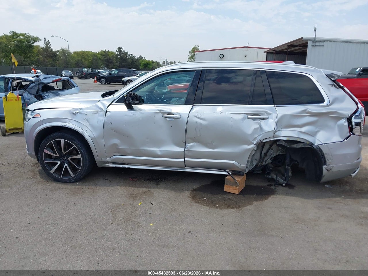 2020 VOLVO XC90 T6 MOMENTUM 7 PASSENGER thumbnail 7