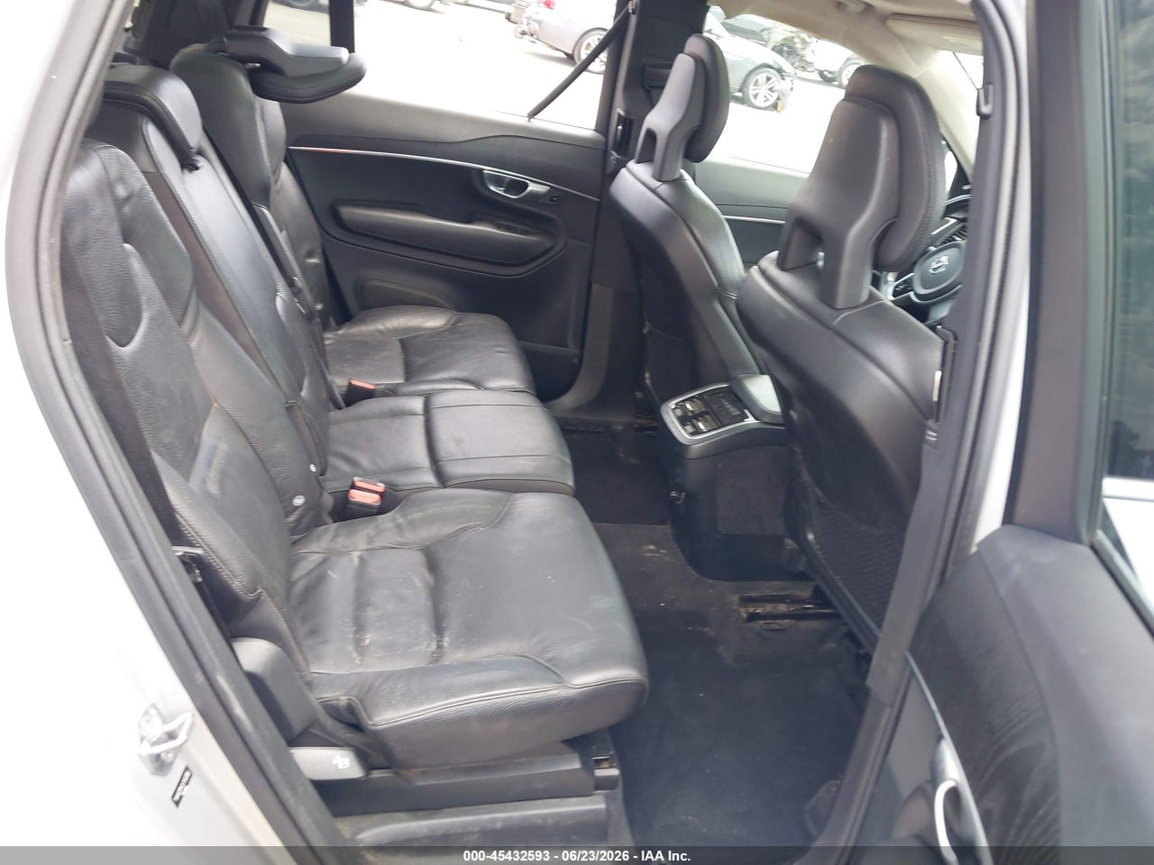 2020 VOLVO XC90 T6 MOMENTUM 7 PASSENGER thumbnail 9