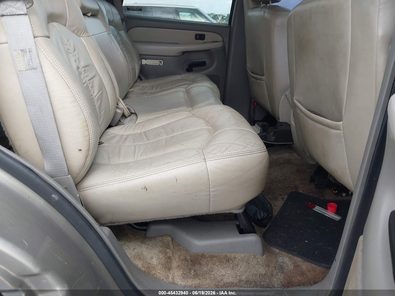 2001 CHEVROLET TAHOE LT thumbnail 9