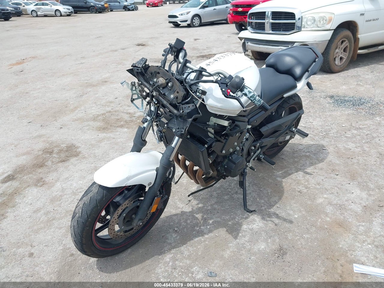 2012 YAMAHA FZ6 R thumbnail 3