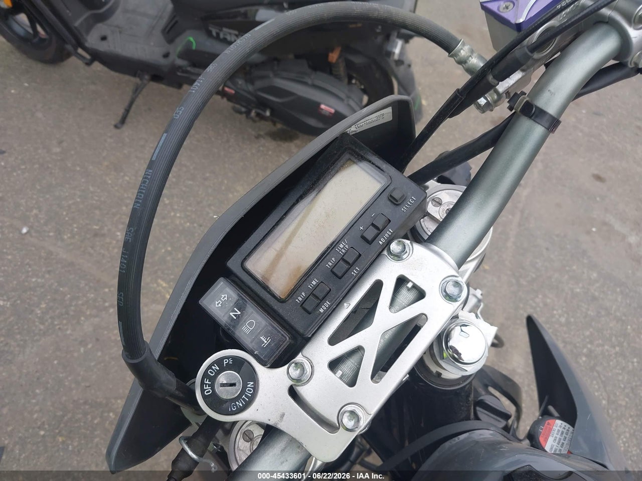 2020 SUZUKI DR-Z400 SM thumbnail 8
