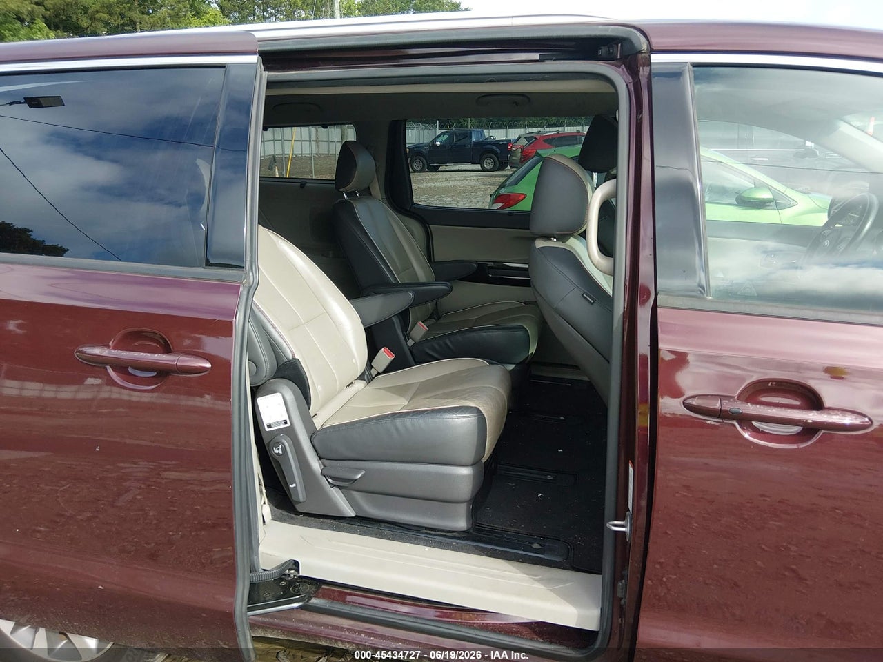 2016 KIA SEDONA SX thumbnail 9