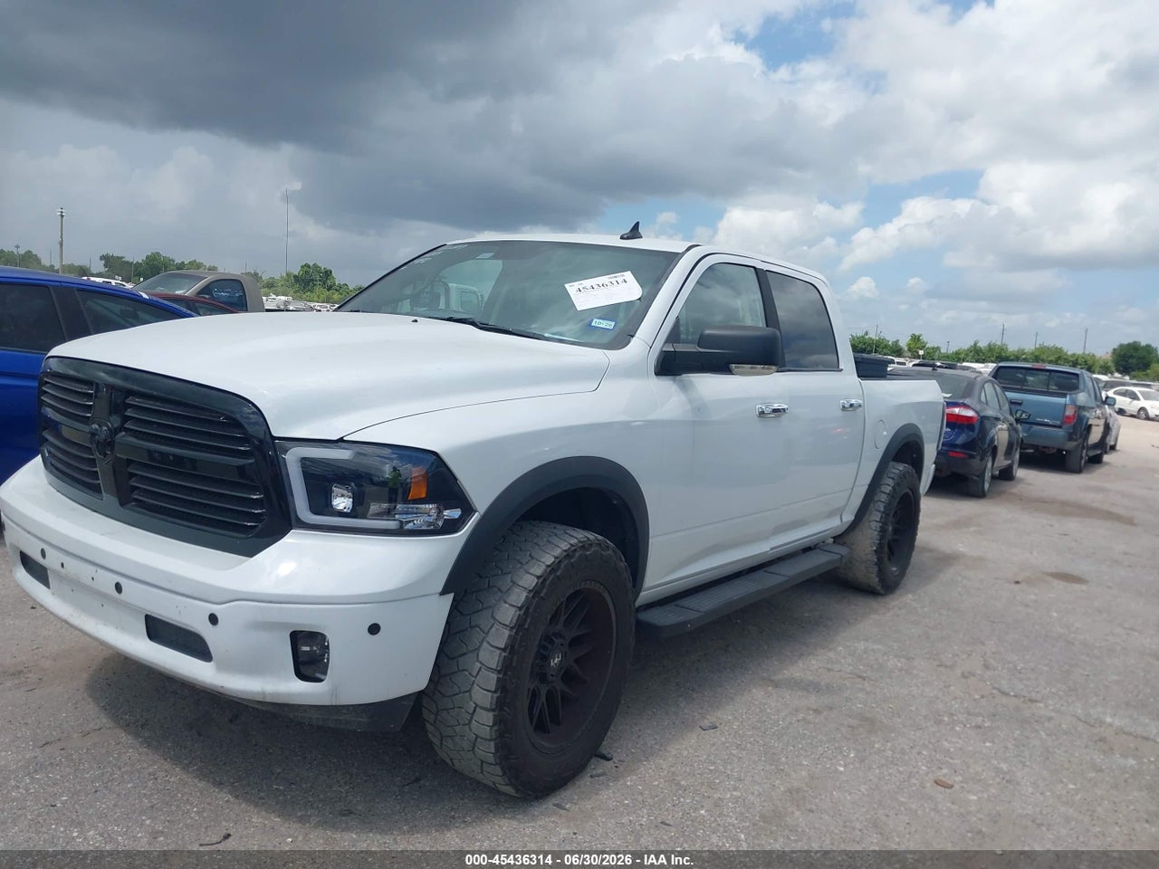 2016 RAM 1500 BIG HORN thumbnail 3