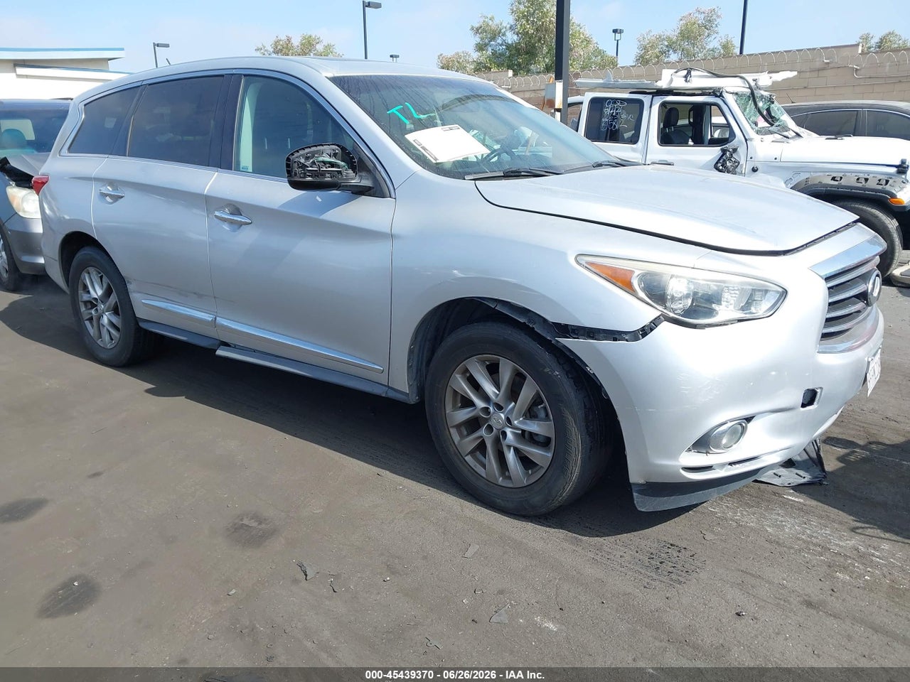 2013 INFINITI JX35   · 6/12