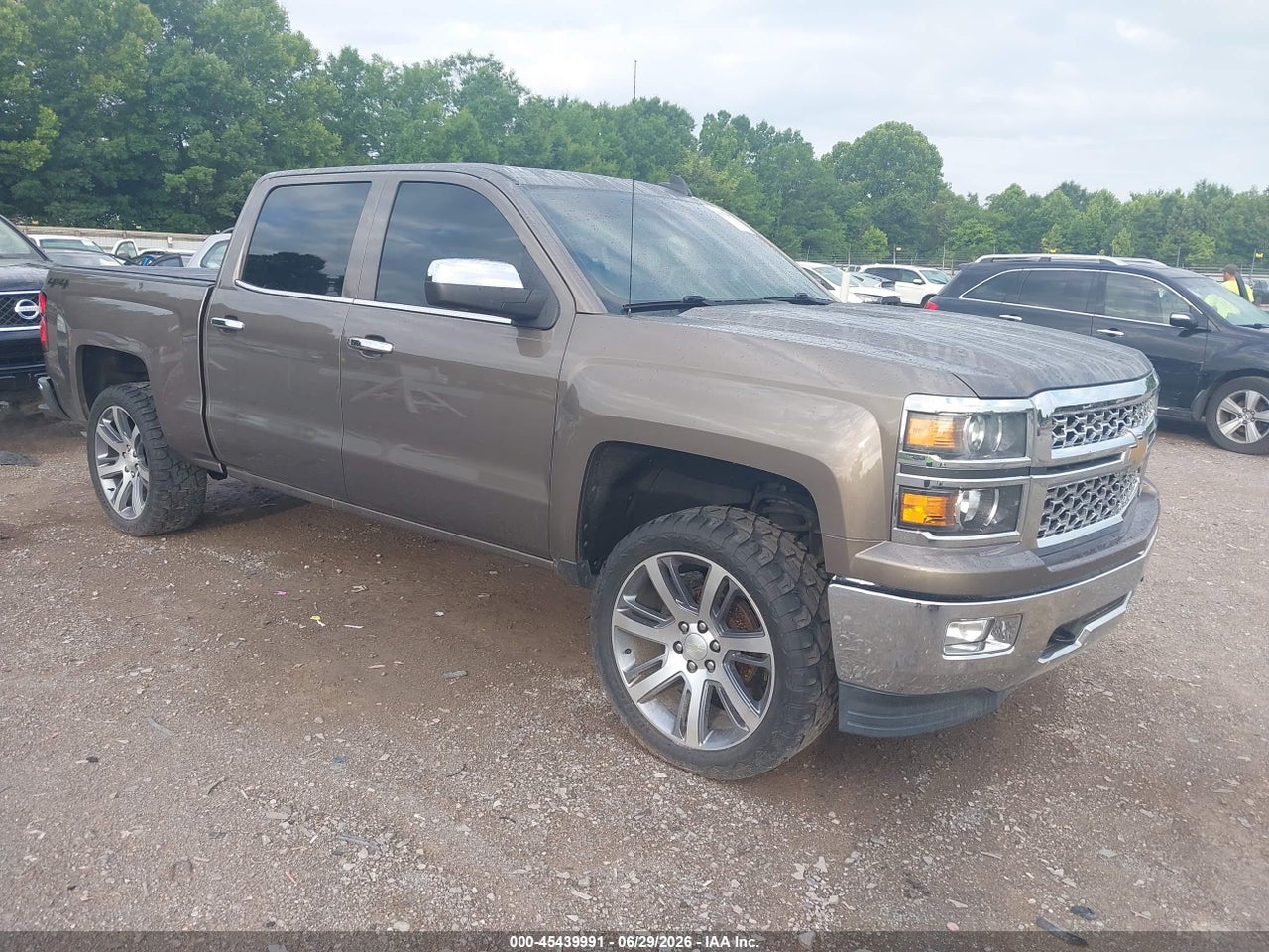 2015 CHEVROLET SILVERADO 1500 LTZ thumbnail 2