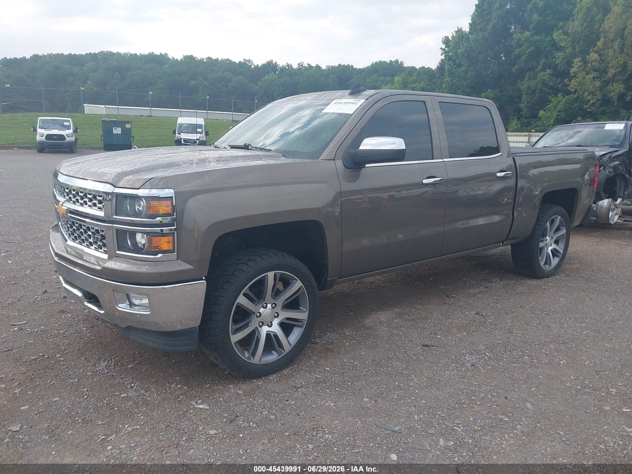 2015 CHEVROLET SILVERADO 1500 LTZ thumbnail 3