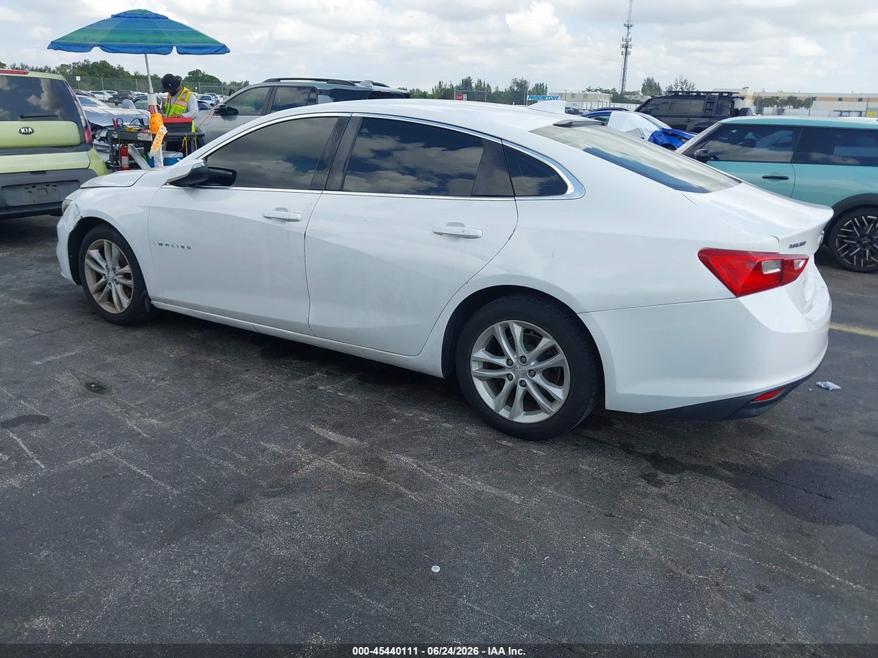 2017 CHEVROLET MALIBU 1LT thumbnail 4