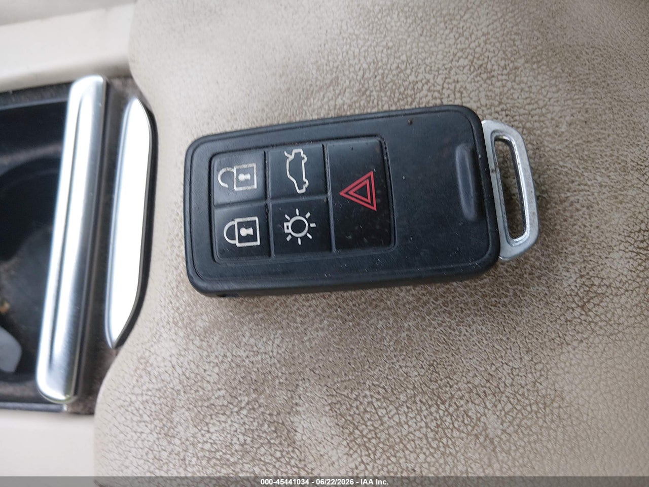 2015 VOLVO XC60 T6 thumbnail 12