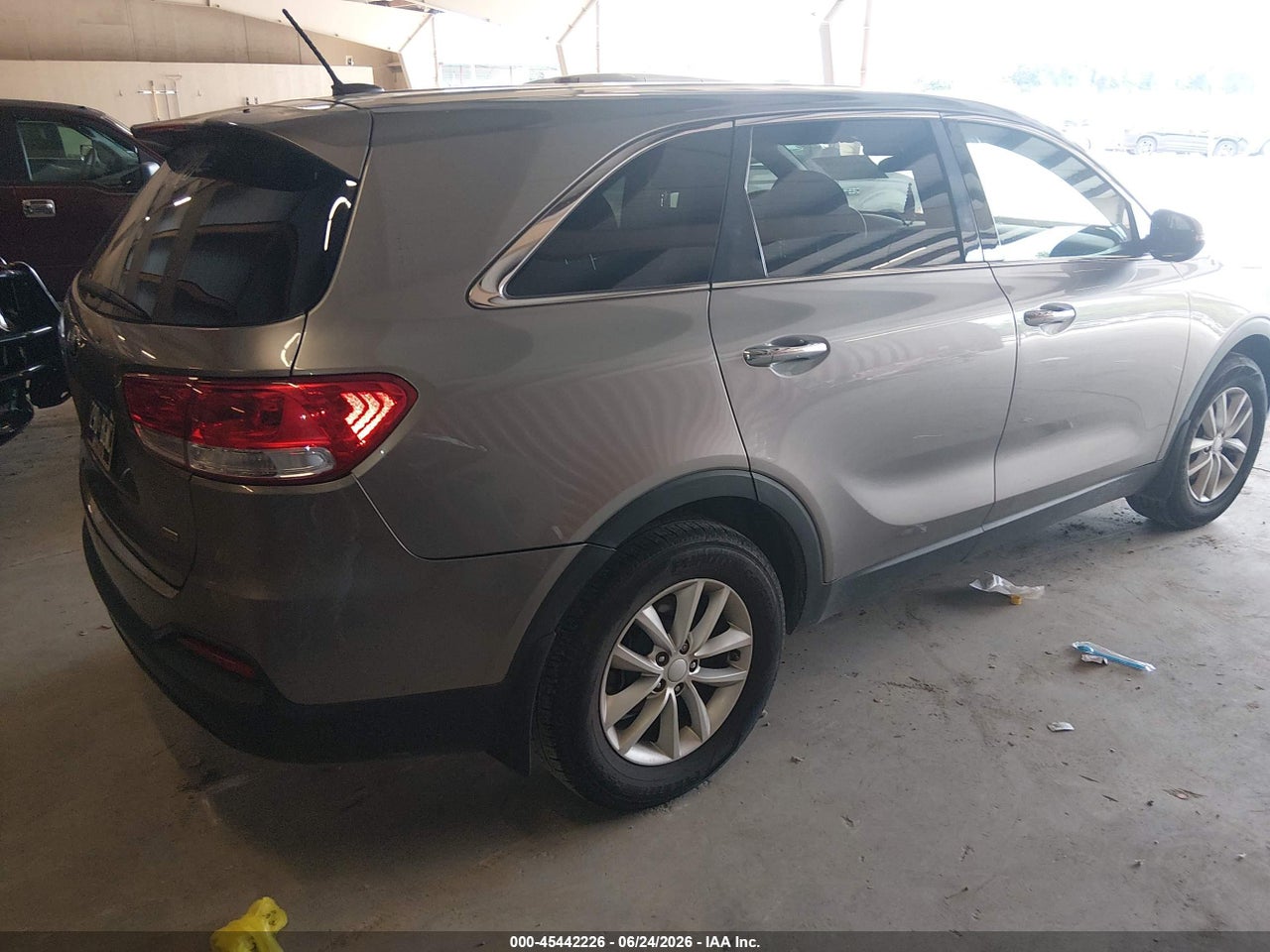 2018 KIA SORENTO 2.4L L thumbnail 5