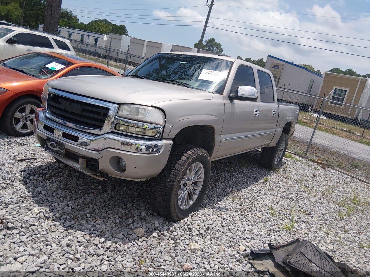 2005 GMC SIERRA 1500 SLT thumbnail 3