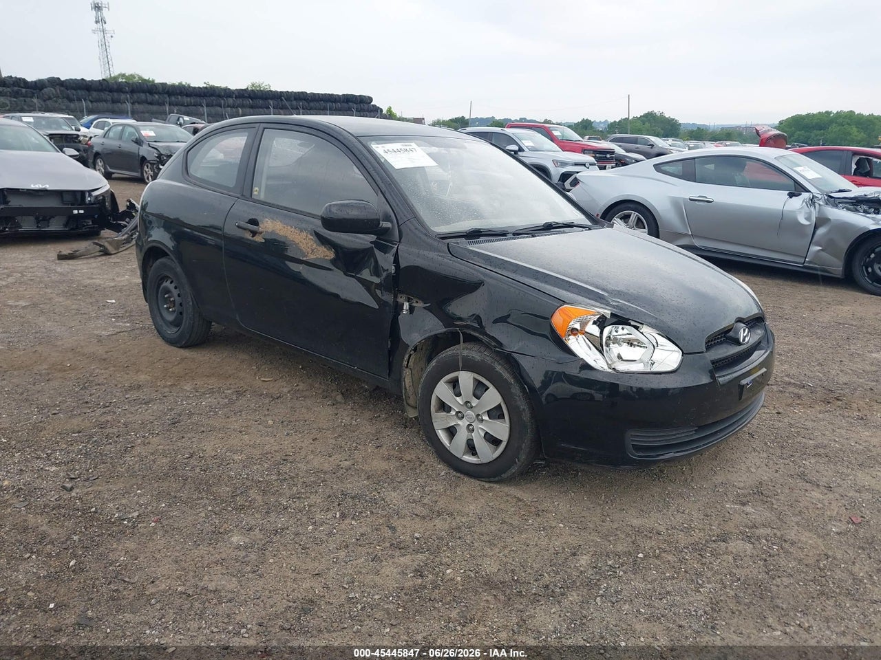 2010 HYUNDAI ACCENT GS thumbnail 2