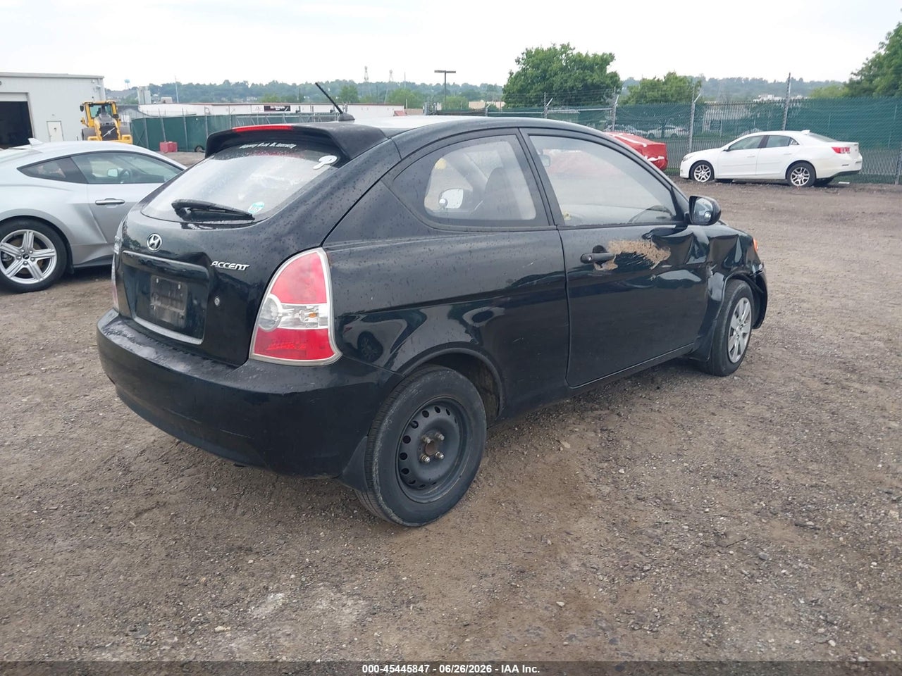 2010 HYUNDAI ACCENT GS thumbnail 5
