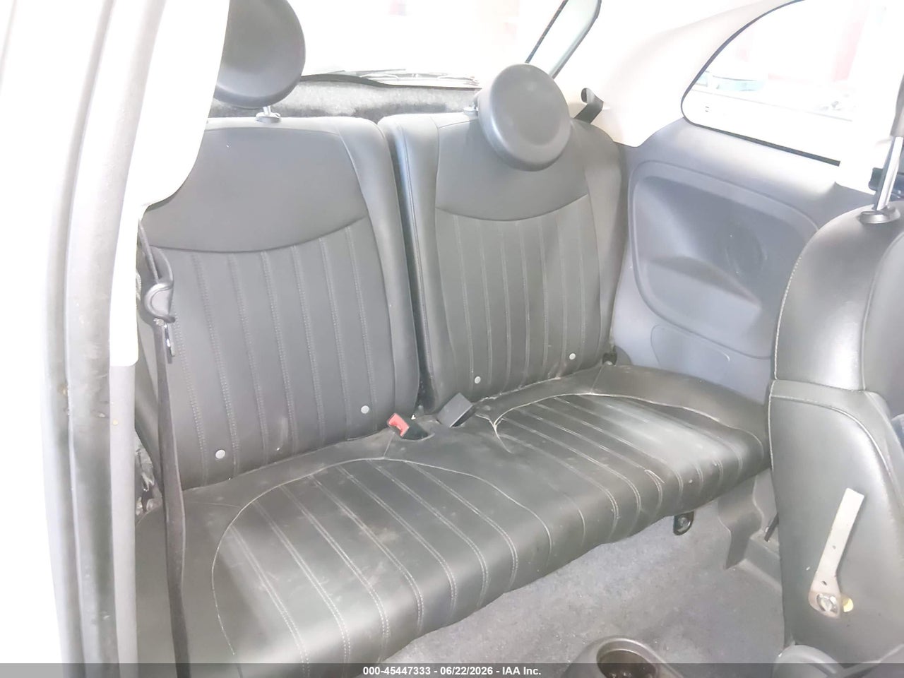2015 FIAT 500 LOUNGE thumbnail 9