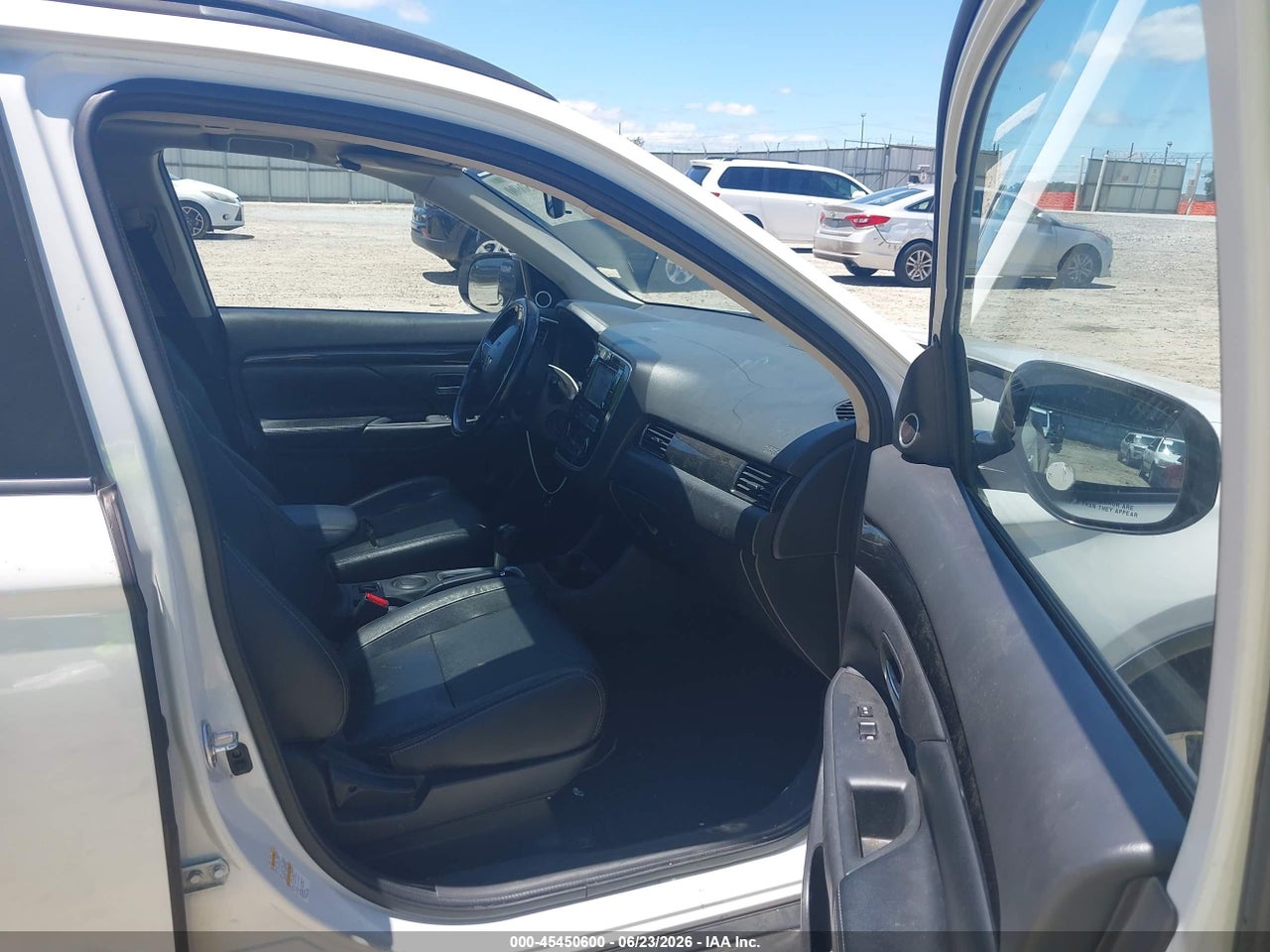 2016 MITSUBISHI OUTLANDER SE/SEL thumbnail 6