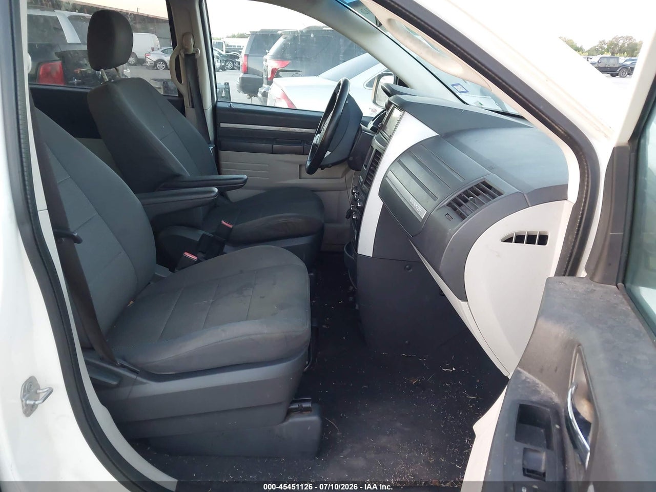2008 DODGE GRAND CARAVAN SXT thumbnail 6