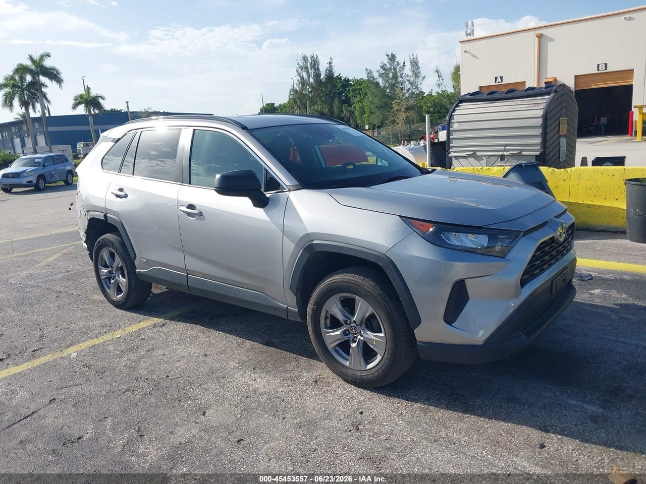 2022 TOYOTA RAV4 HYBRID LE thumbnail 2