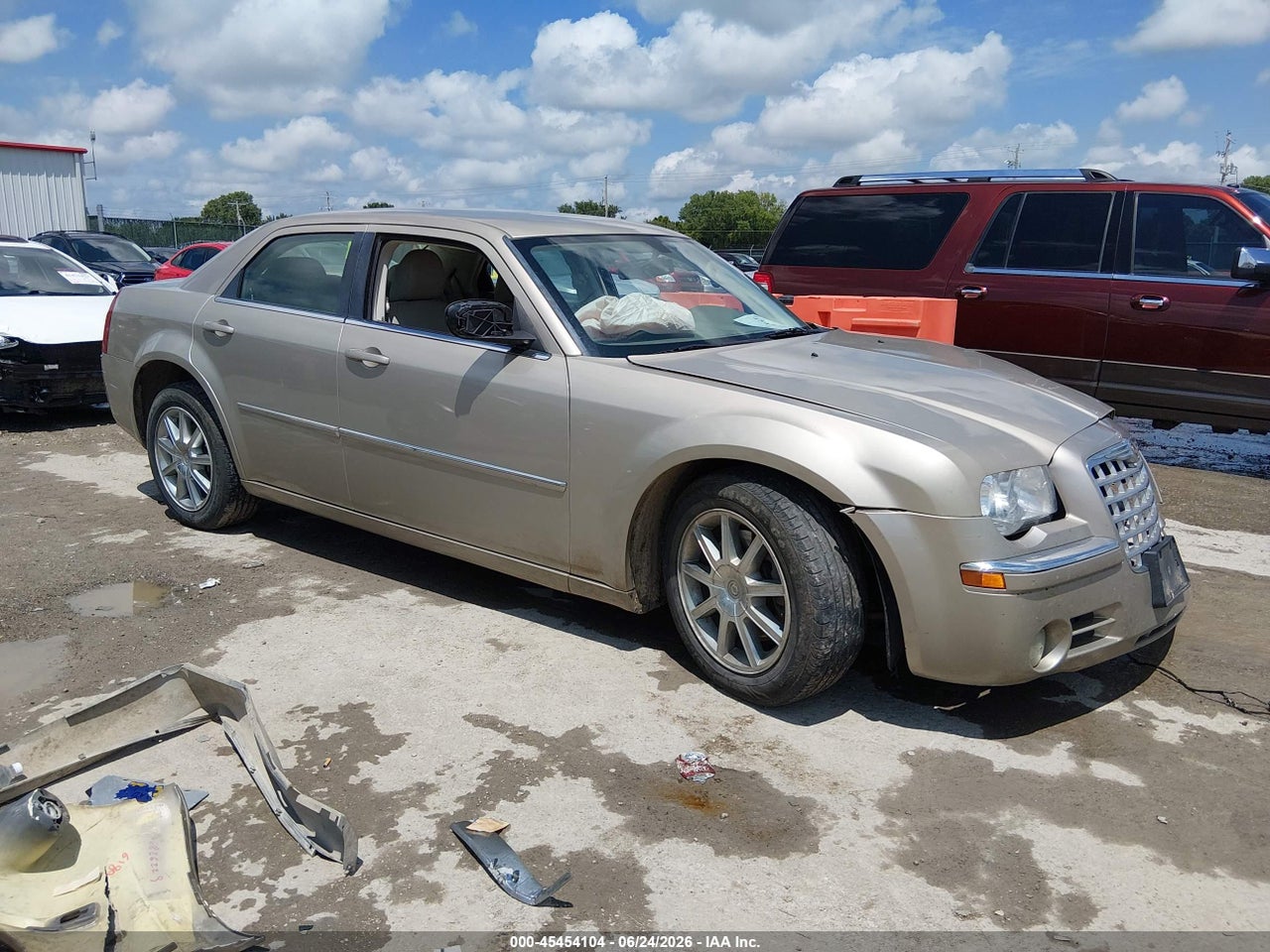 2008 CHRYSLER 300 LIMITED thumbnail 2