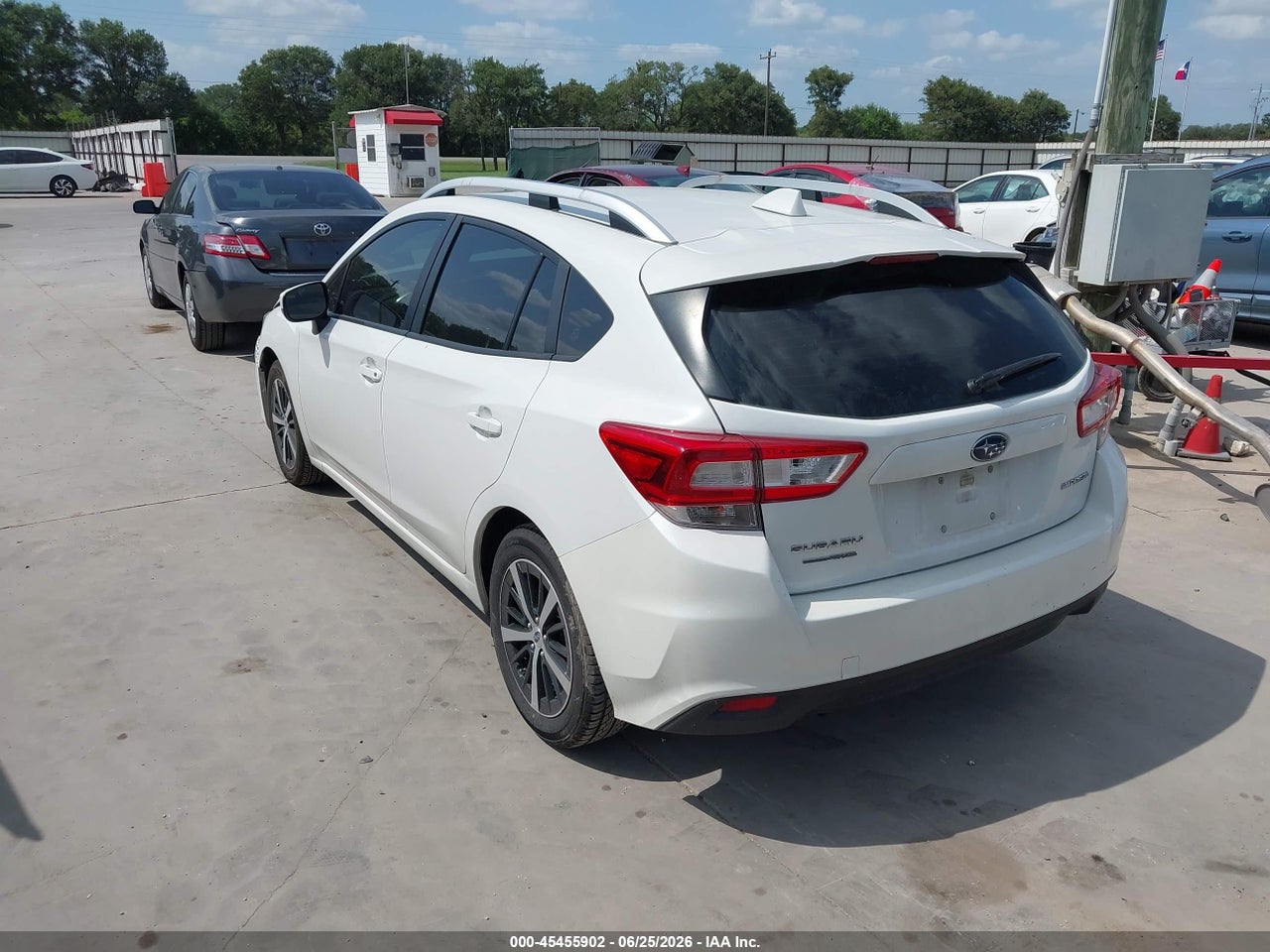 2019 SUBARU IMPREZA 2.0I PREMIUM thumbnail 4