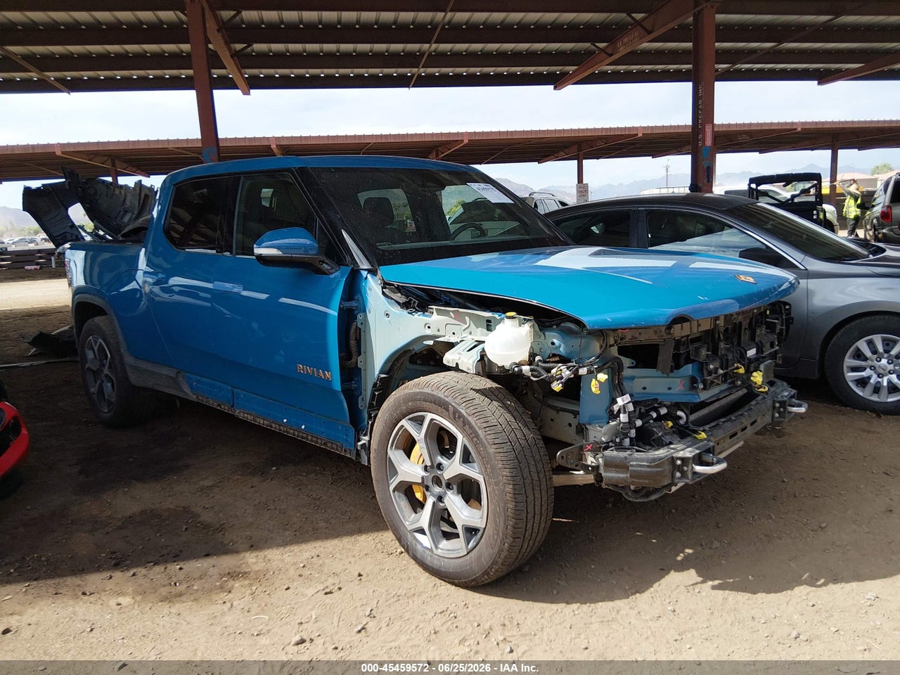 2023 RIVIAN R1T ADVENTURE QUAD MOTOR LARGE PACK thumbnail 2