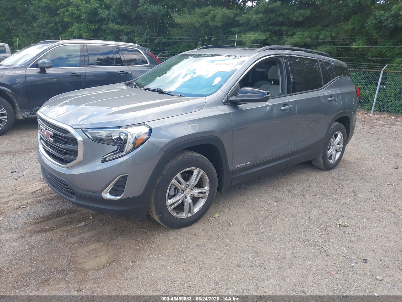 2019 GMC TERRAIN SLE thumbnail 3