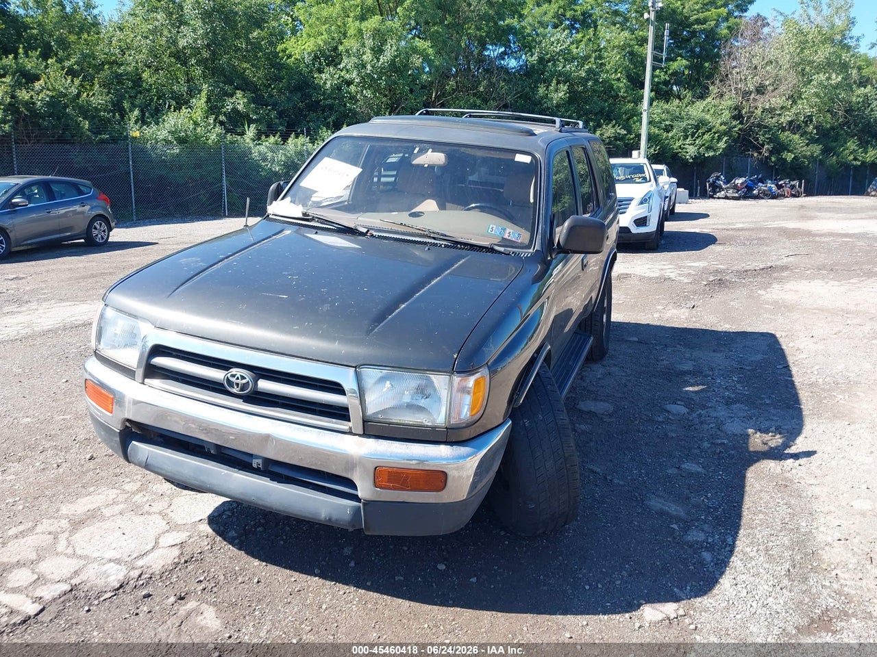 1996 TOYOTA 4RUNNER SR5 thumbnail 3