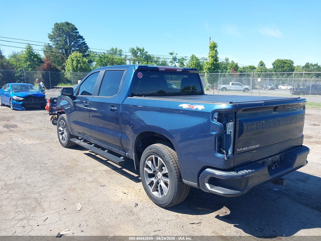 2019 CHEVROLET SILVERADO 1500 RST thumbnail 4