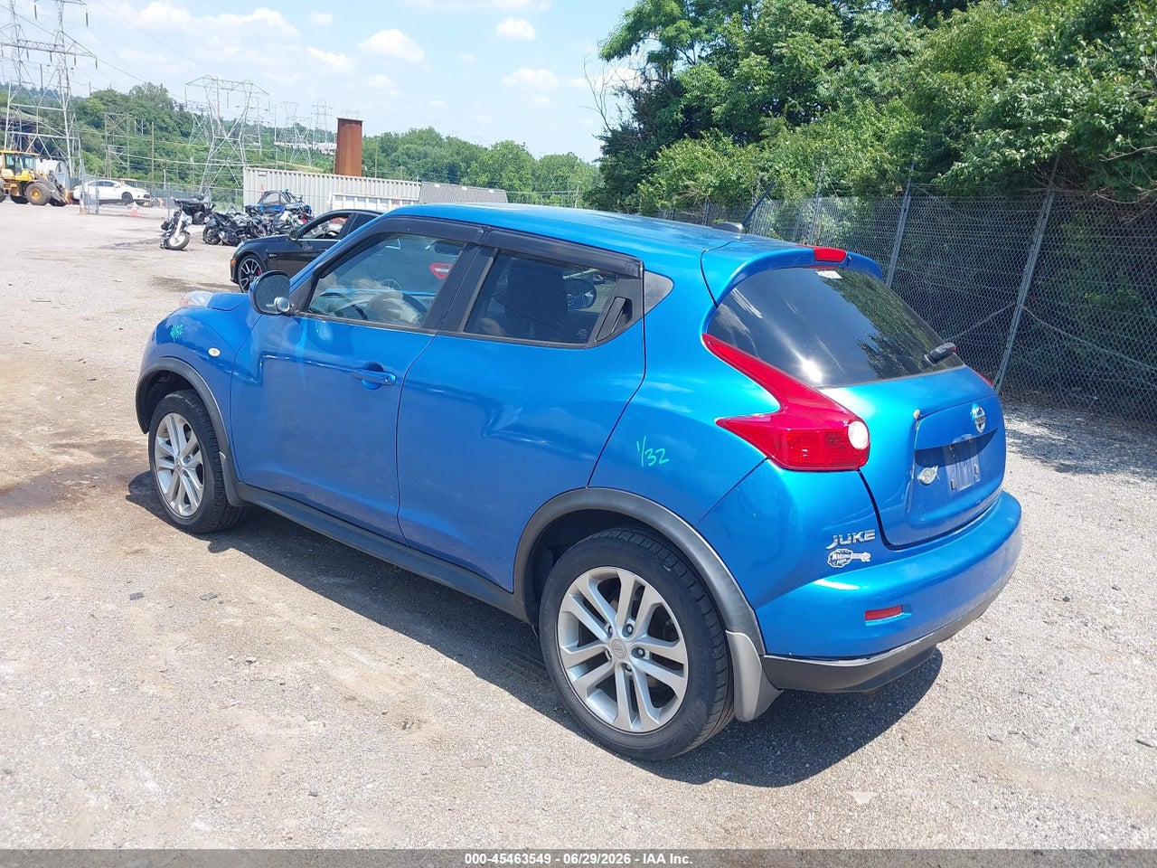 2011 NISSAN JUKE SL thumbnail 4