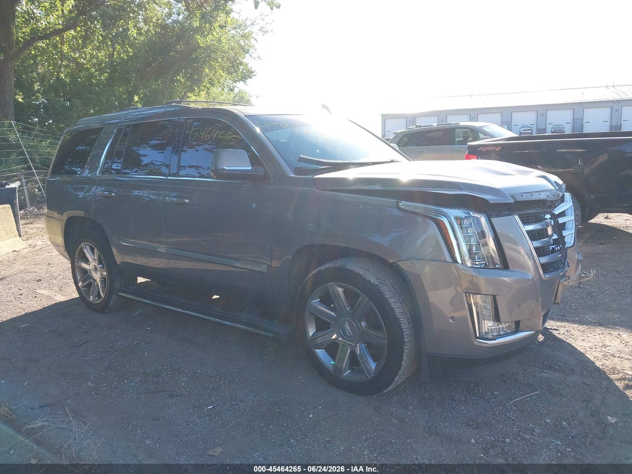 1GYS4CKJ9JR****** · 2018 CADILLAC ESCALADE PREMIUM LUXURY