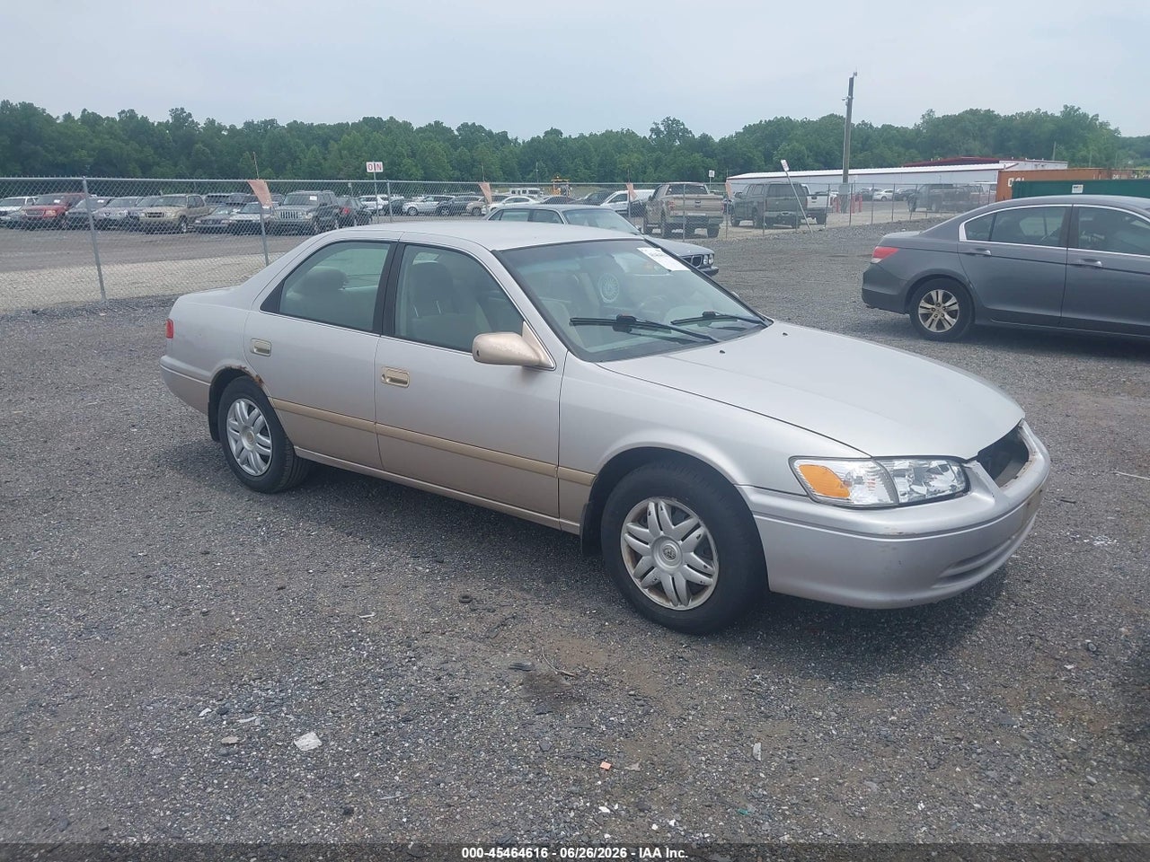 2001 TOYOTA CAMRY CE thumbnail 2