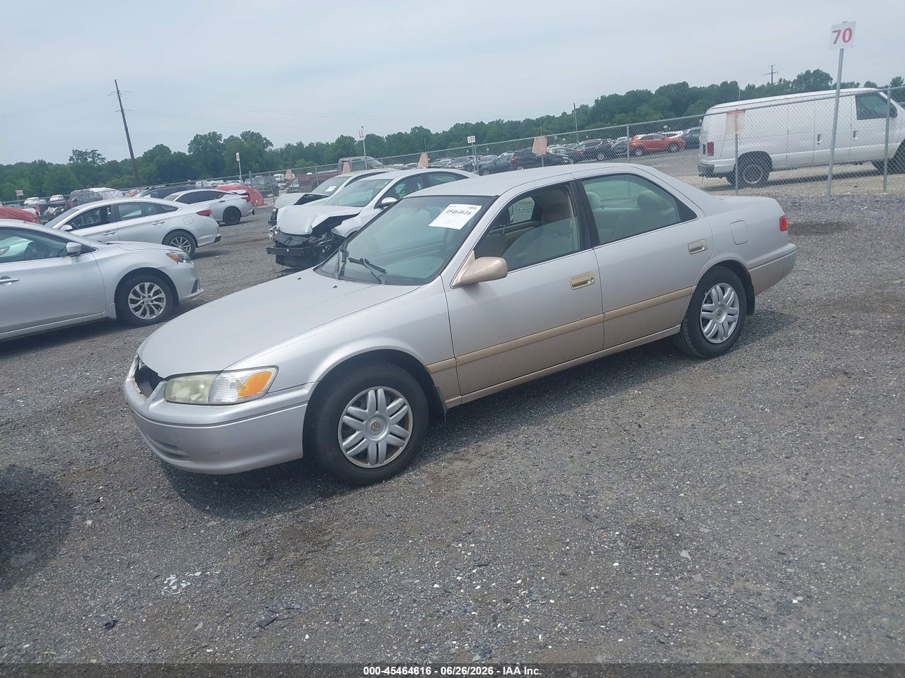2001 TOYOTA CAMRY CE thumbnail 3